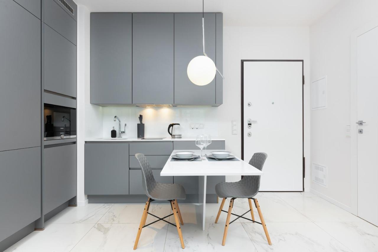 وارسو Mennica Residence - City Center Apartments By Noclegi Renters المظهر الخارجي الصورة