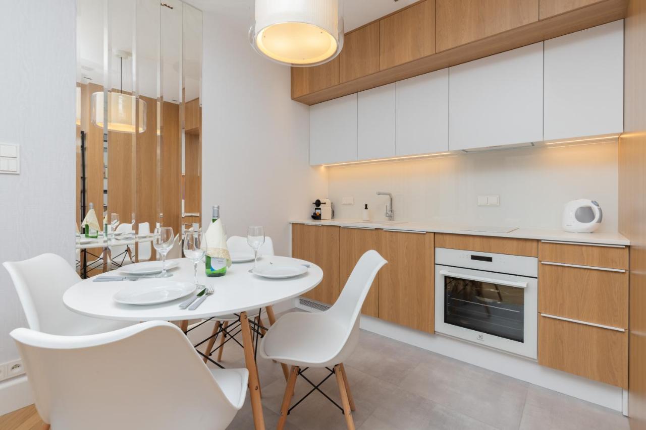 وارسو Mennica Residence - City Center Apartments By Noclegi Renters المظهر الخارجي الصورة