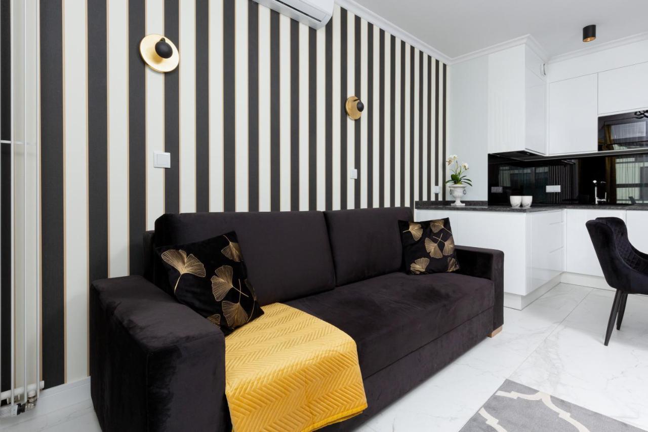 وارسو Mennica Residence - City Center Apartments By Noclegi Renters المظهر الخارجي الصورة