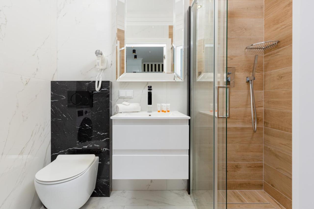 وارسو Mennica Residence - City Center Apartments By Noclegi Renters المظهر الخارجي الصورة
