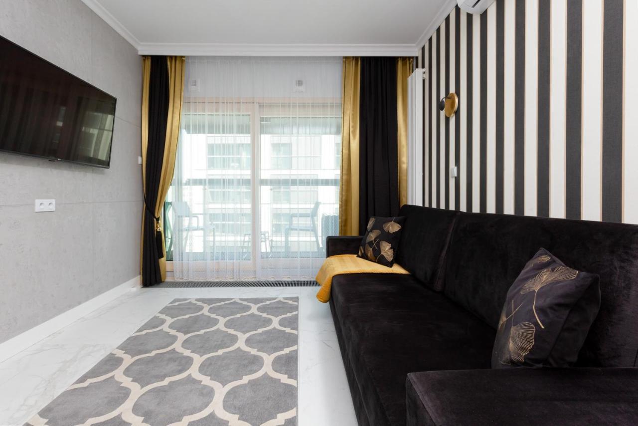 وارسو Mennica Residence - City Center Apartments By Noclegi Renters المظهر الخارجي الصورة