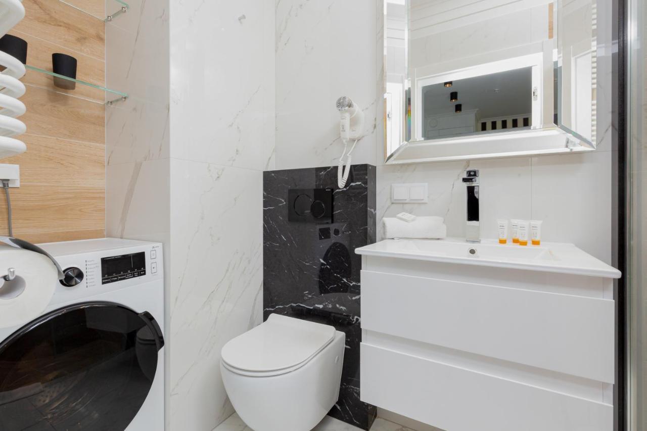 وارسو Mennica Residence - City Center Apartments By Noclegi Renters المظهر الخارجي الصورة